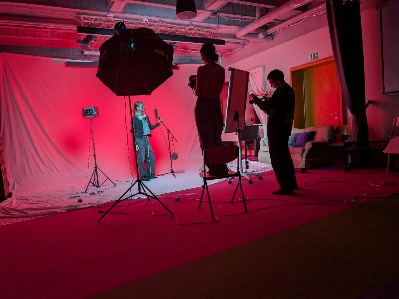 Behind the scenes of a music video shoot I produced
